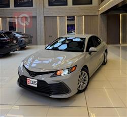 تۆیۆتا کامری